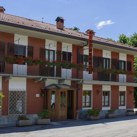 Ristorante Buasca Hotell Cuorgnè Exteriör bild