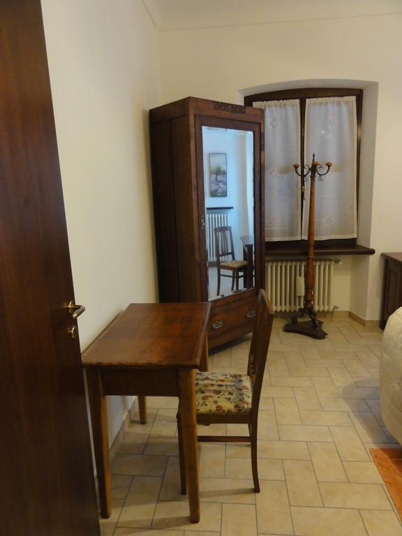Ristorante Buasca Hotell Cuorgnè Exteriör bild